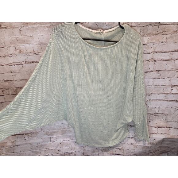 Olive & Leaf Sweaters - Olive & Lef Green Sweater Bat Sleeves Size Small Long Sleeve